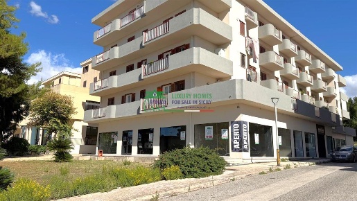 Foto Locale commerciale in Via Nazionale Modica Ispica, Modica Modica Sorda
