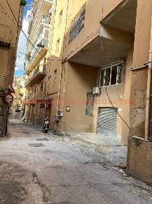 Foto Negozio in Via atenea, Agrigento Centro Storico di 400 m² con 6 locali