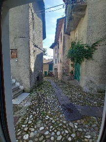 Foto Casa indipendente a Gargnano di 80 m² con 3 locali in vendita