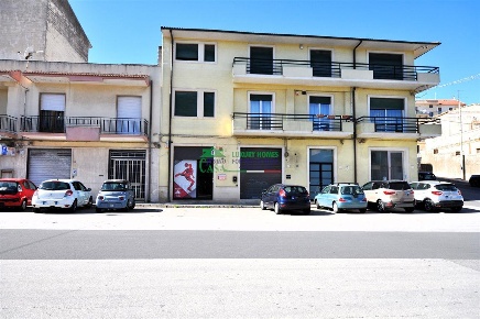 Foto Locale commerciale a Ragusa San Luigi - Archimede di 100 m² in affitto