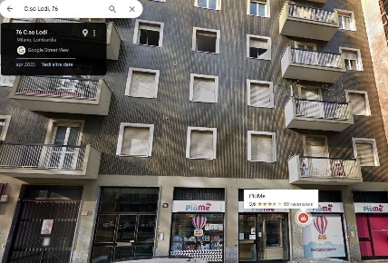 Foto Negozio a Milano di 159 m² con 3 locali in vendita