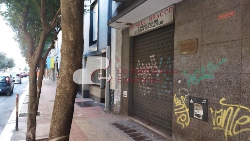 Foto Negozio in Via De Rossi, Bari Murat di 126 m² con 1 locali in vendita