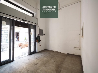 Foto Negozio a La Spezia di 40 m² con 2 locali in affitto
