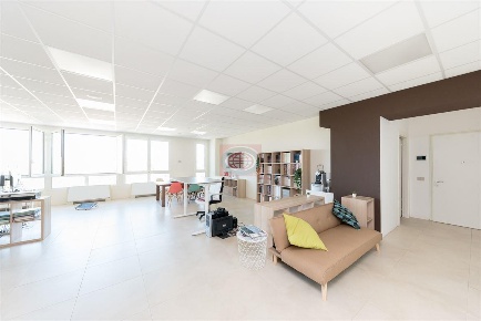 Foto Ufficio a Cesena Sant'Egidio - Vigne di 105 m² con 1 locali in vendita