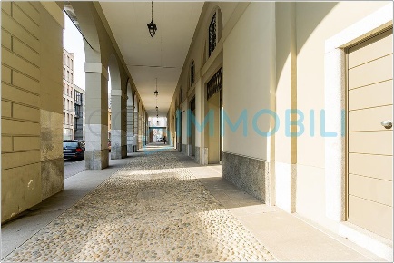 Foto Ufficio in Corso Martiri della Liberazione, Lecco Centro di 37 m²