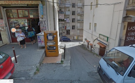 Foto Magazzino in Via Prg, Monreale Centro di 215 m² con 1 locali