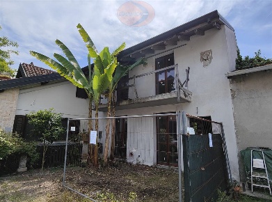 Foto Appartamento in Frazione Cacciabuoi, Casatenovo Centro di 124 m²