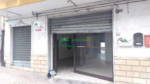 Foto Laboratorio a Gela di 91 m² in vendita