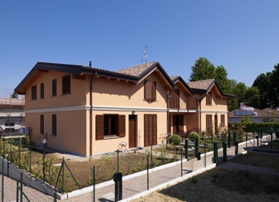 Foto Villa a schiera a Guanzate di 130 m² con 3 locali in vendita