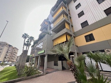 Foto Ufficio in VIA X MARZO, Modugno di 93 m² con 3 locali in vendita