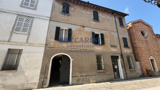 Foto Casa indipendente in VIA MAZZINI, Solarolo di 600 m² con 10 locali