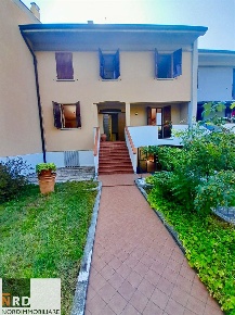 Foto Villa a schiera in Pavese, Porto Mantovano Sant'antonio di 200 m²