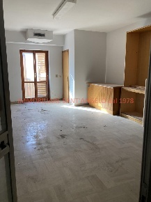 Foto Negozio in Via atenea, Agrigento Centro Storico di 400 m² con 6 locali
