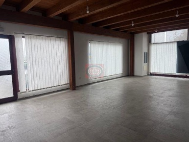 Foto Negozio a Cesena Villa Chiaviche - Calabrina di 130 m² con 2 locali