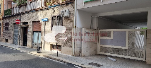 Foto Magazzino in via Brennero, Bari Carrassi di 227 m² con 1 locali