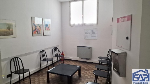 Foto Laboratorio a Lesmo di 60 m² con 3 locali in vendita