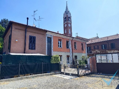 Foto Casa indipendente in Via Martiri di Belfiore, Limbiate Centro