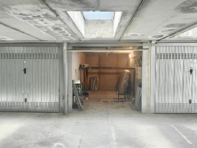 Foto Box in Via Po, Meda di 14 m² con 1 locali in vendita
