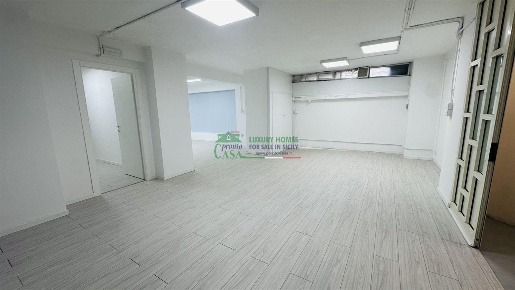Foto Ufficio in VIALE DEI PLATANI, Ragusa San Luigi - Archimede di 160 m²