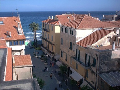 Foto Negozio in Via Torino, Alassio Centro di 25 m² con 1 locali in vendita