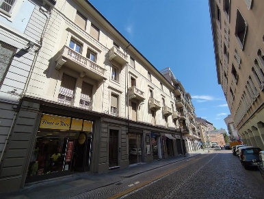 Foto Ufficio in CORSO ALFIERI, Asti Corso Dante di 130 m² con 5 locali