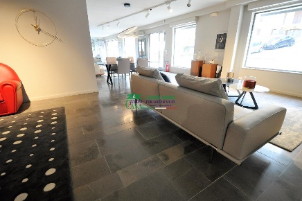 Foto Locale commerciale a Ragusa San Luigi - Archimede di 170 m² in vendita