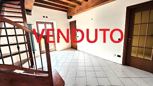 Foto Appartamento in Via Galileo Galilei, Barzanò Centro di 80 m²