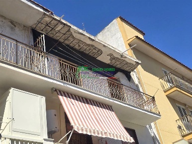 Foto Appartamento a Gela di 100 m² in vendita