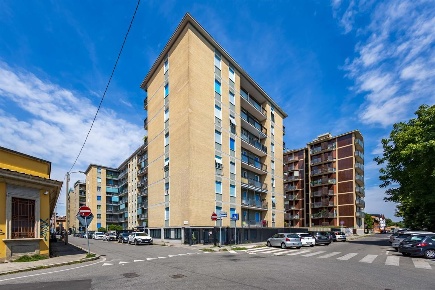 Foto Appartamento in Via Canova, Monza Via Lecco - Via Bergamo di 90 m²