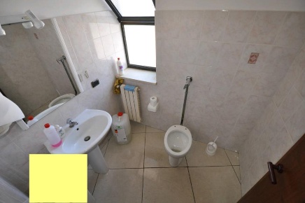 Foto Locale commerciale in VIA PAESTUM, Ragusa Croce - Selvaggio di 270 m²