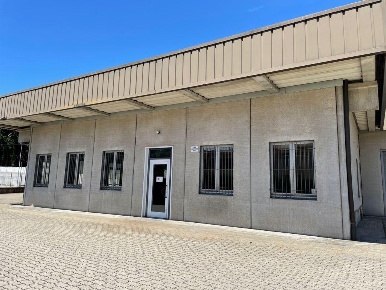 Foto Laboratorio in Via Merano, Varese Valle Olona di 600 m² con 2 locali