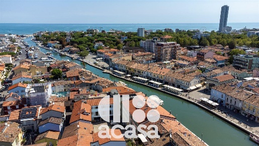 Foto Attività commerciale a Cesenatico Porto Canale di Levante di 38 m²