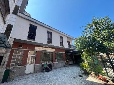 Foto Laboratorio a Bovisio-Masciago di 180 m² in vendita