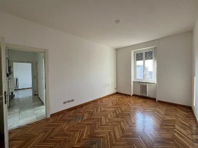 Foto Appartamento in Via D'Annunzio, Milano Corso Genova di 58 m²