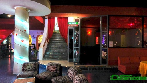 Foto Attività commerciale in Via XXIV Maggio, Tribiano Centro di 1280 m²