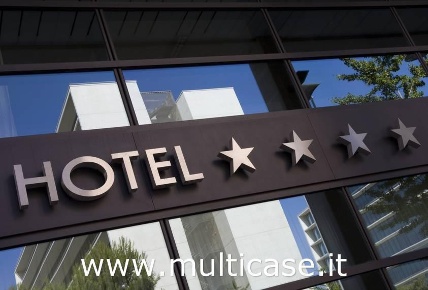 Foto Hotel in Hotel zona Fiera Milano, Milano Duomo di 10000 m² in vendita