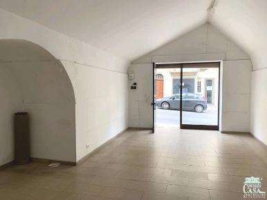 Foto Locale commerciale a Ragusa Centro di 43 m² con 1 locali in vendita