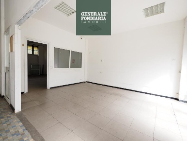 Foto Magazzino a La Spezia di 100 m² con 1 locali in vendita