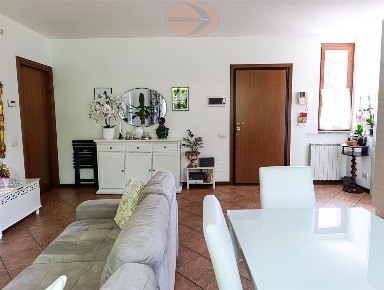 Foto Appartamento in Via  della Misericordia, Missaglia Centro di 64 m²