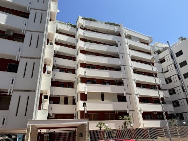 Foto Appartamento in VIA MAMELI, Bari Umbertina - Madonnella di 143 m²