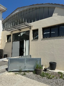 Foto Attività commerciale a Signa di 260 m² con 1 locali in affitto