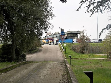 Foto Attività commerciale a Montepulciano di 960 m² con 40 locali