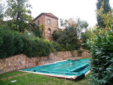 Foto Agriturismo a Sinalunga di 300 m² con 8 locali in vendita