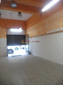 Foto Negozio a Arezzo di 73 m² con 2 locali in vendita