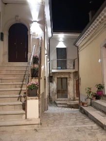 Foto Hotel in via piazzetta, Zungoli di 230 m² con 4 locali in vendita