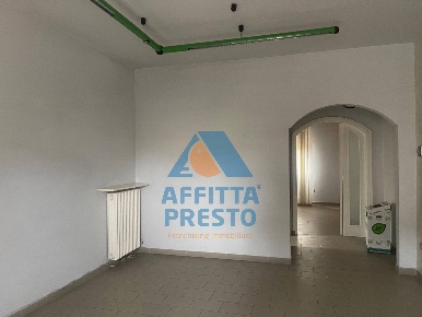 Foto Attività commerciale a San Miniato di 70 m² con 2 locali in affitto