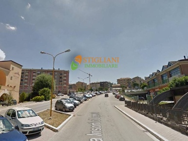 Foto Locale commerciale in Zona Parco Dei Pini, Campobasso San Lorenzo