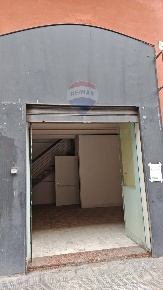 Foto Locale commerciale in Via Abate Giacinto Gimma, Bari Murat di 48 m²