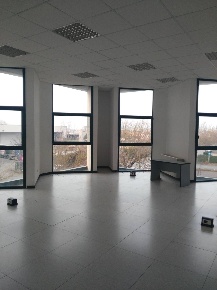 Foto Ufficio in Via Granarolo, Faenza di 300 m² con 8 locali in affitto