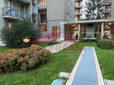 Foto Ufficio a Saronno di 25 m² con 1 locali in affitto